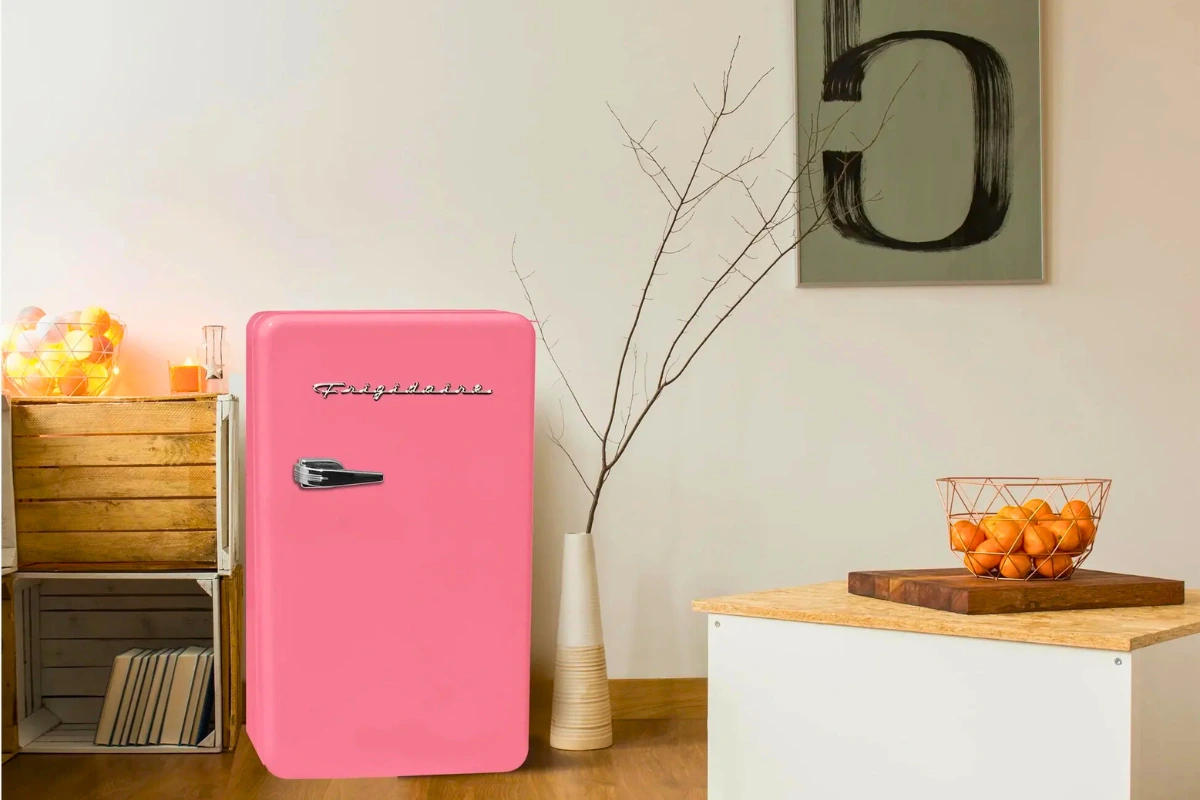 Frigobar Frigidaire é Bom