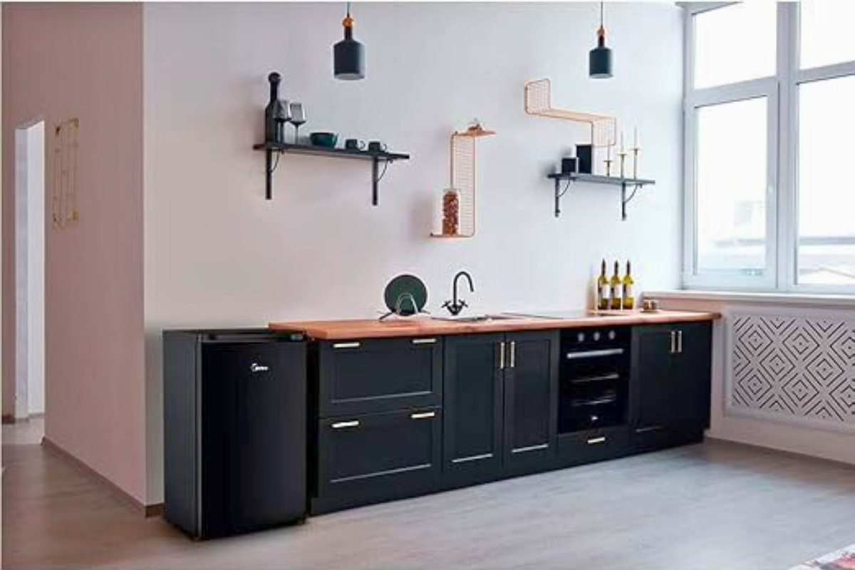 Frigobar Midea Black Edition 124 L é Bom? Review Completo 2025